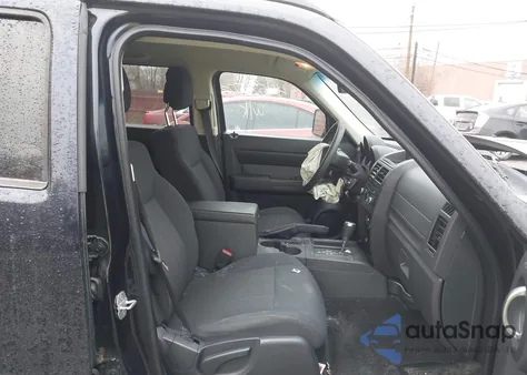 2011 Dodge Nitro Heat z USA, uszkodzony, nr VIN 1D4PT4GK0BW576372